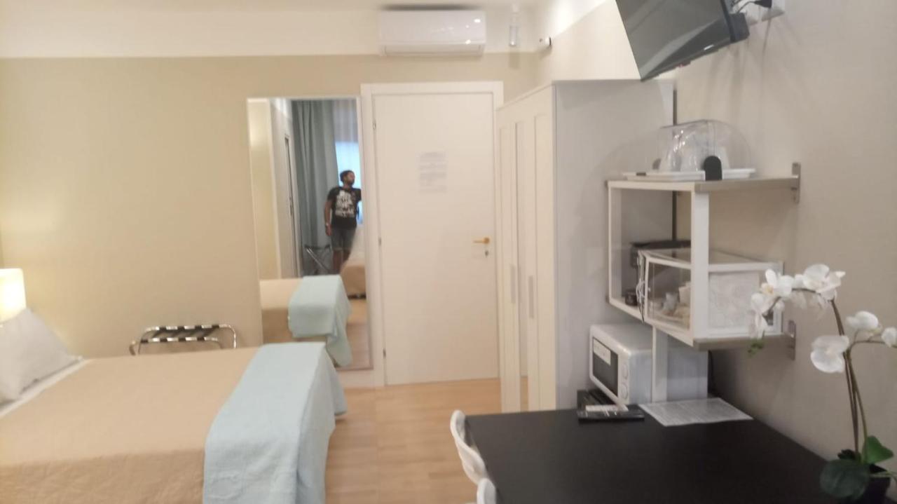 Pescara Centro Luxury Suite II Deluxe Rooms Exterior photo