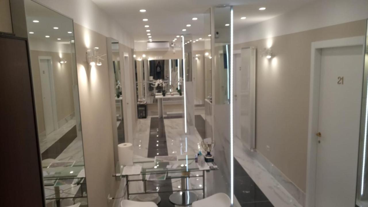 Pescara Centro Luxury Suite II Deluxe Rooms Exterior photo