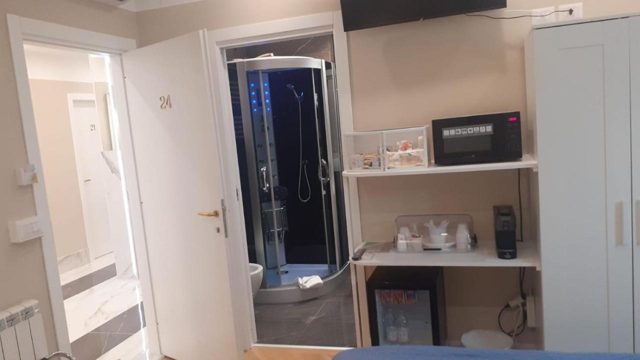Pescara Centro Luxury Suite II Deluxe Rooms Exterior photo