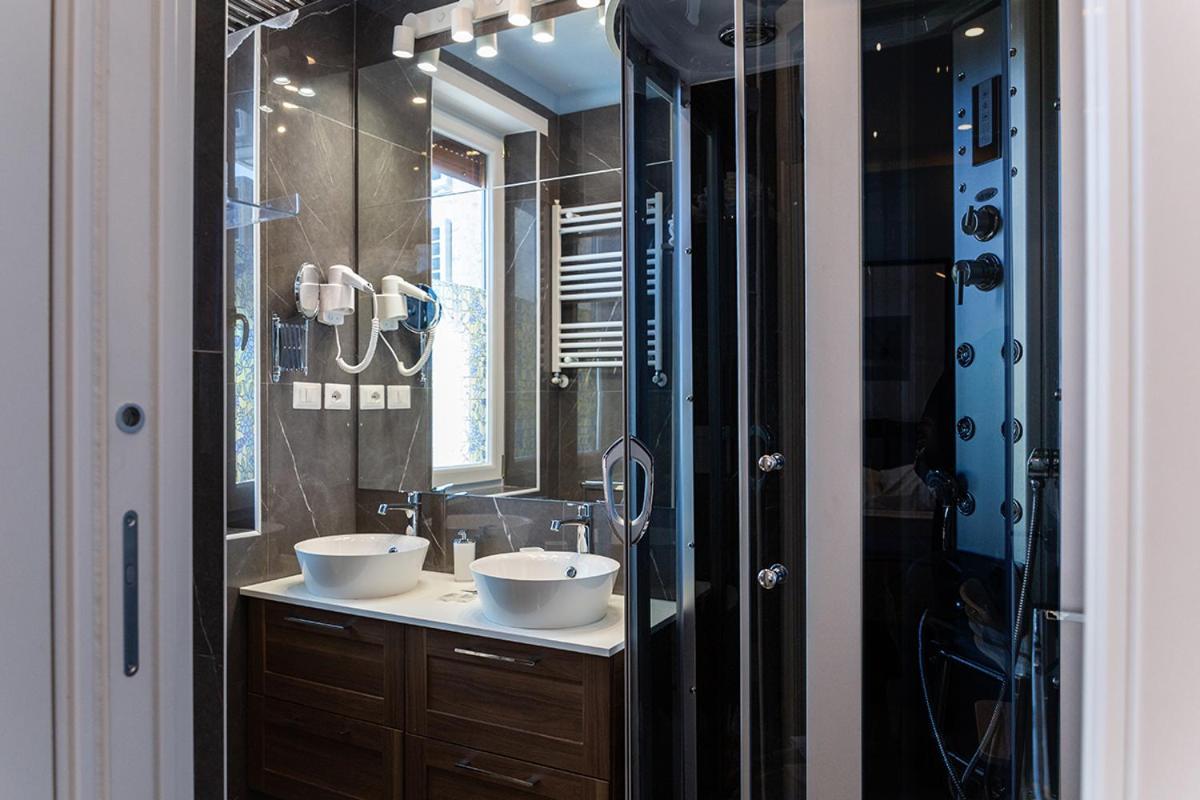Pescara Centro Luxury Suite II Deluxe Rooms Exterior photo
