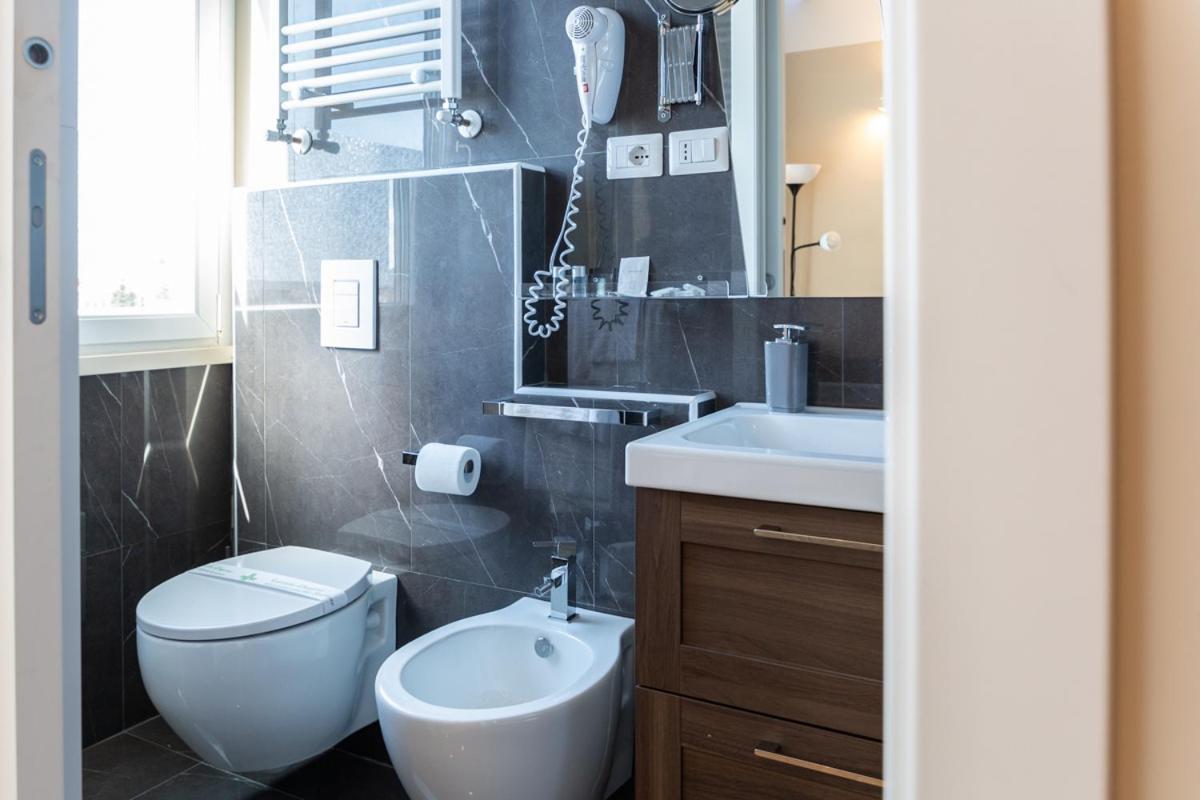 Pescara Centro Luxury Suite II Deluxe Rooms Exterior photo
